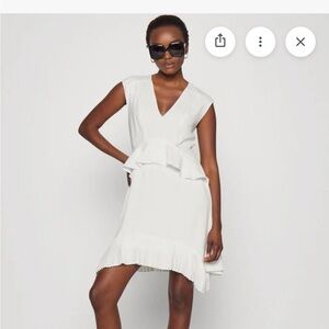 BCBG MAXAZRIA Dress Ruffled Pleated High-Low Cocktail Off White - Size 4